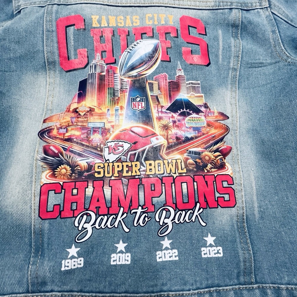 Swifties‎ Hoodie Womans Medium Kansas City Chiefs Travis Kelce Super Bowl Jacket